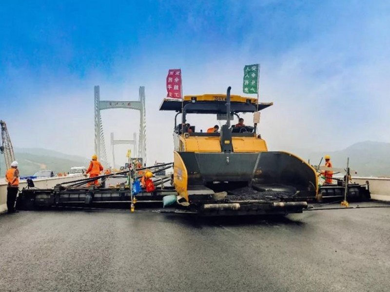 高速公路瀝青施工